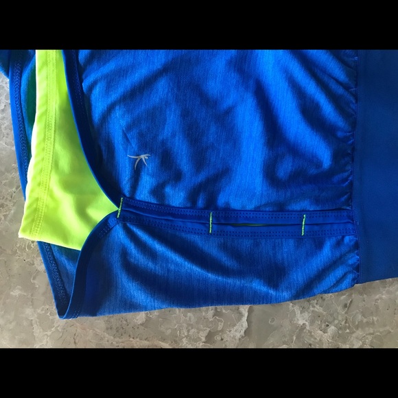 NWOT - Workout or running outfit - Picture 6 of 6